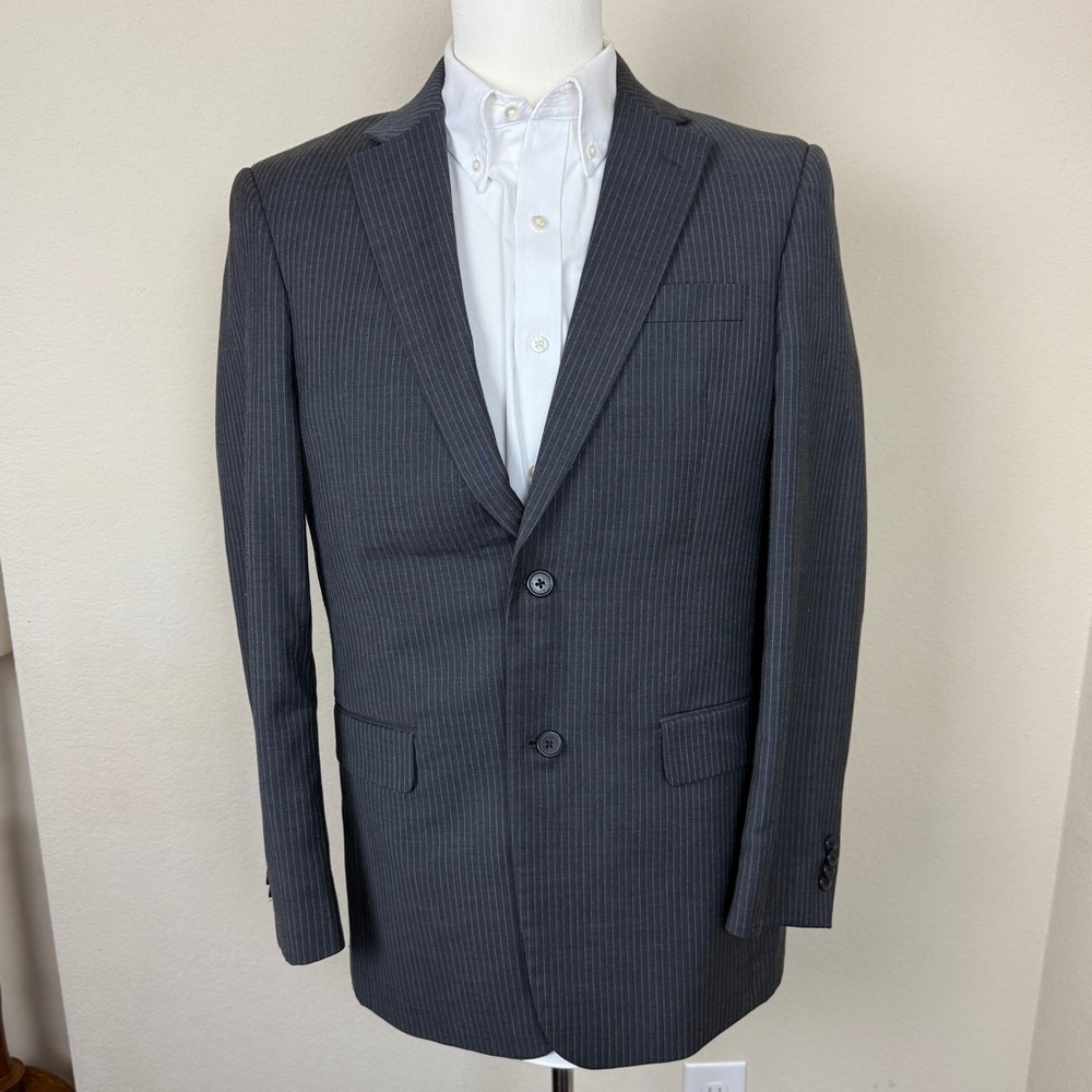 Tommy Hilfiger 100% Wool Mens pin striped Suit Jacket | 38R | Grey